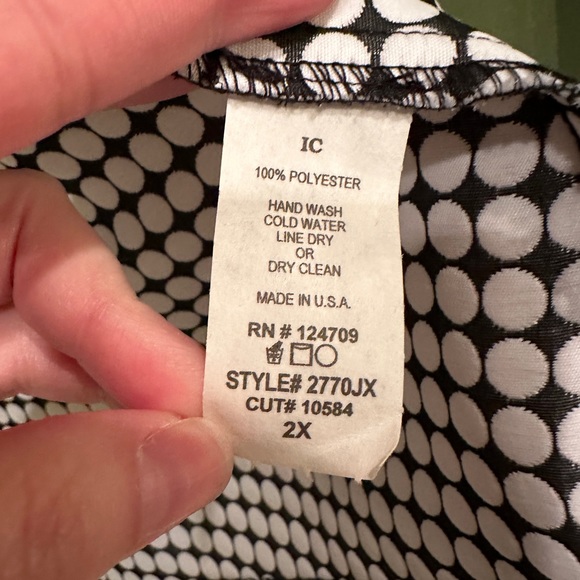 Asymmetrical black and white suit jacket - Picture 7 of 9